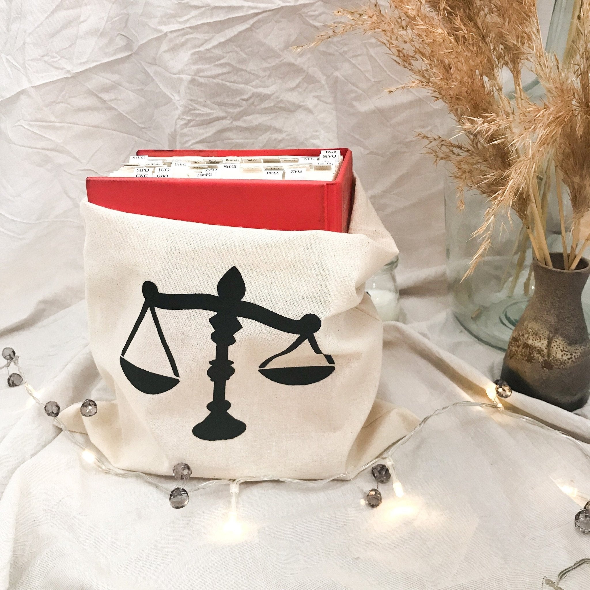 Baumwolltasche - Jutebeutel für Juristen mit Paragraphen und Gerechtigkeitswaage