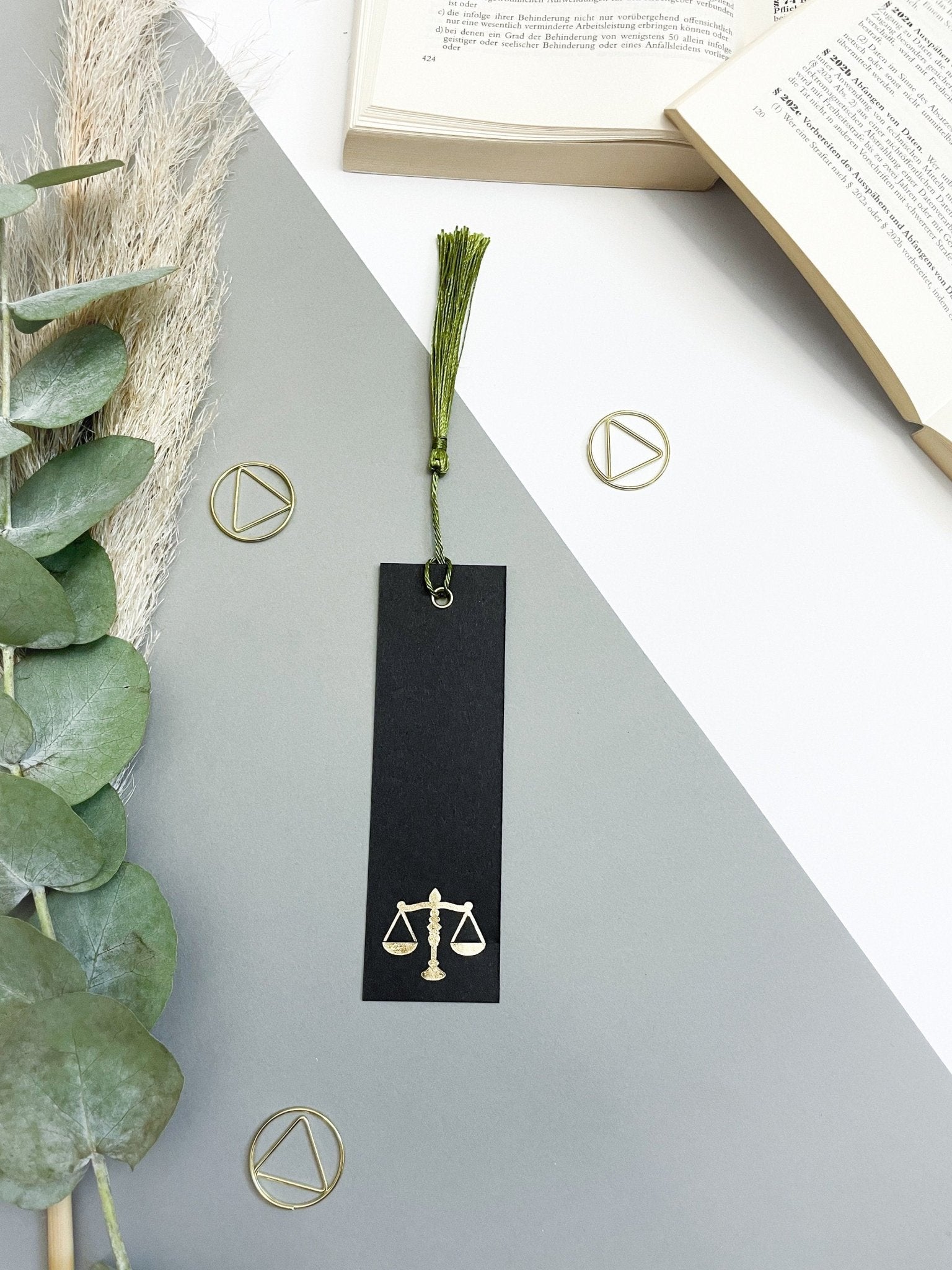Lesezeichen Schwarz /Gold - Geschenk für Juristen, Jura, Anwälte, Jurastudenten, Richter, Rechtswissenschaften