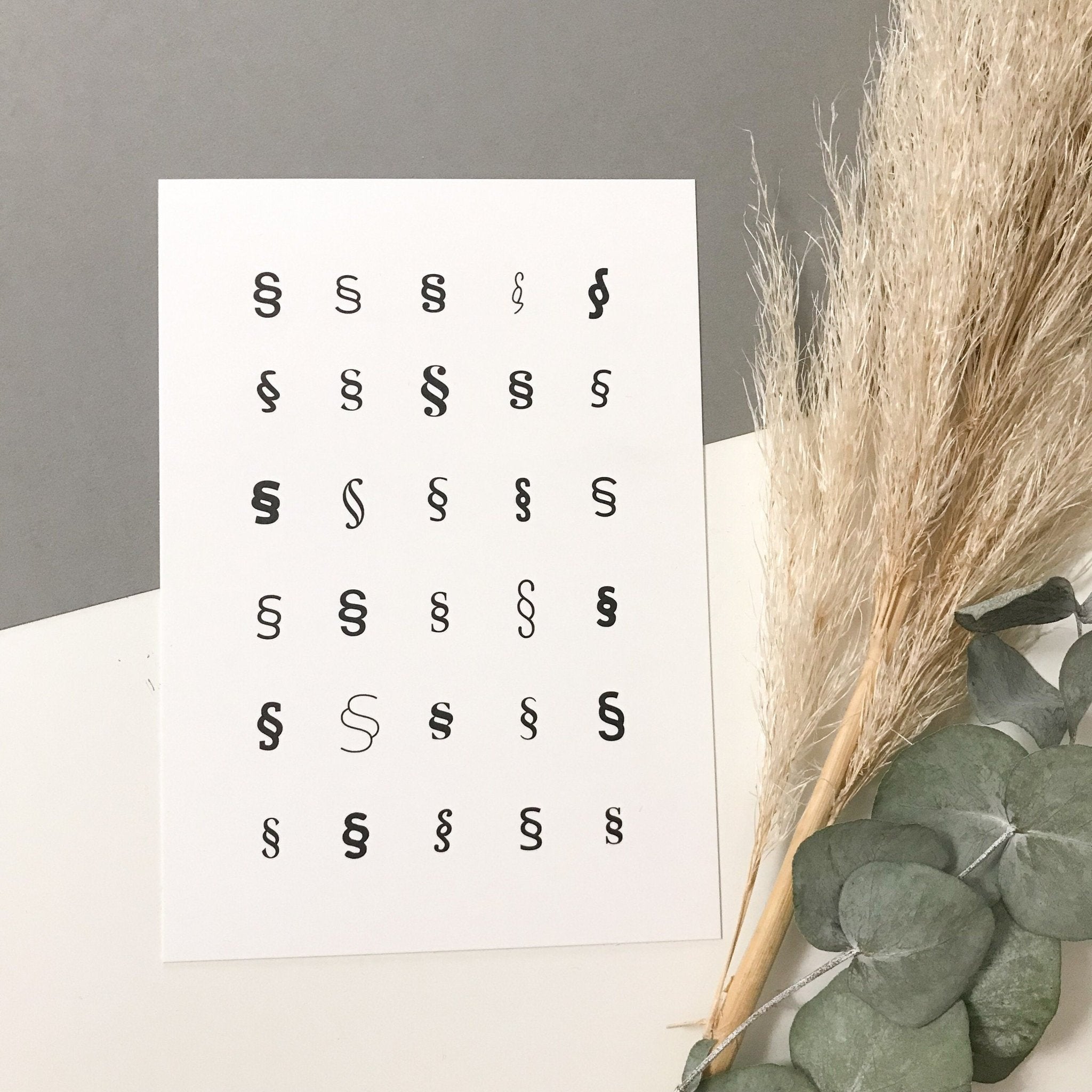 Jura Postkarte im Paragraphendesign ideal als Geschenkbeilage
