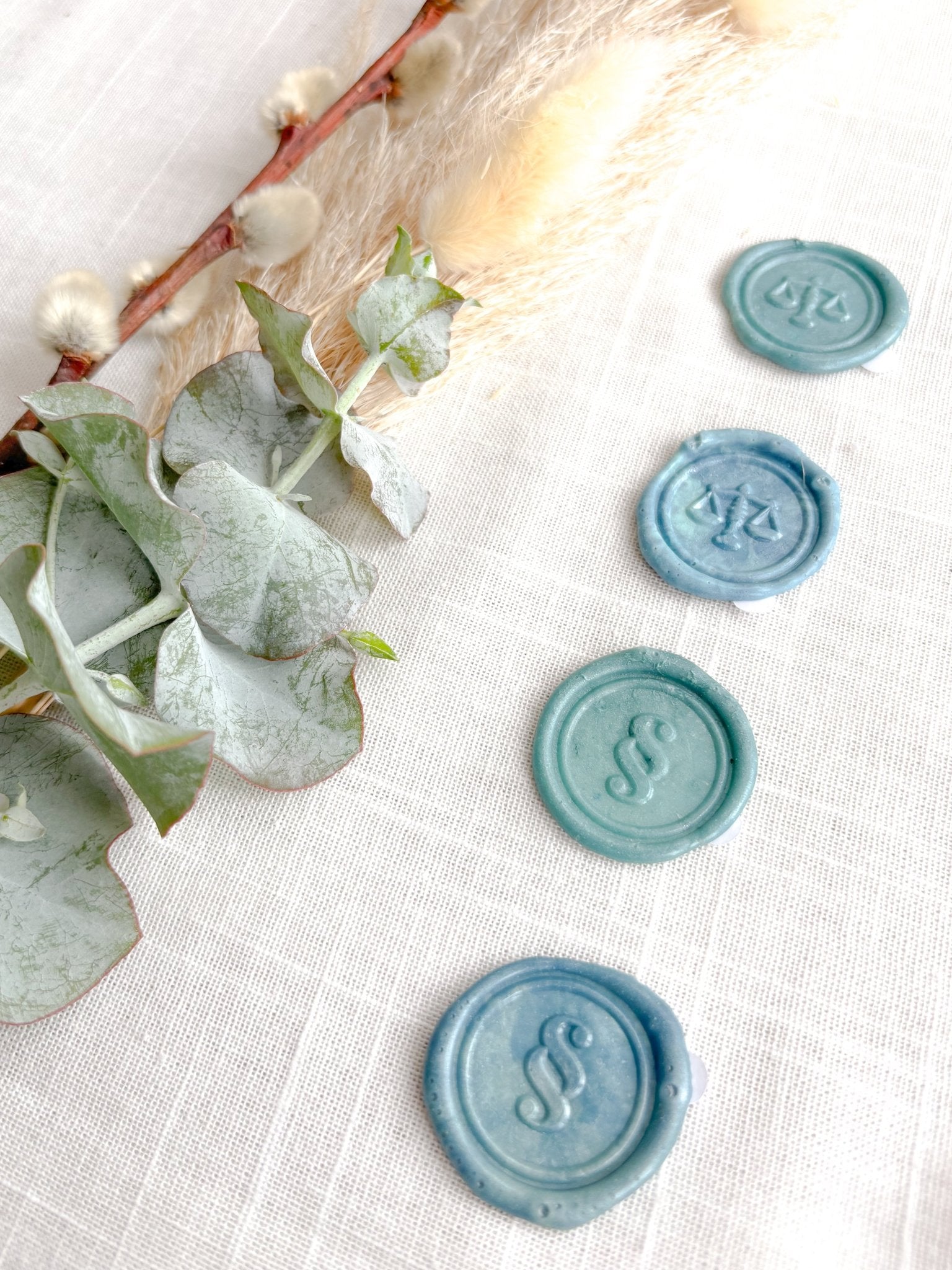 Wachssiegel „Justice Seal“ – Jura Wachssiegel mit Gerechtigkeitswaage & Paragraph