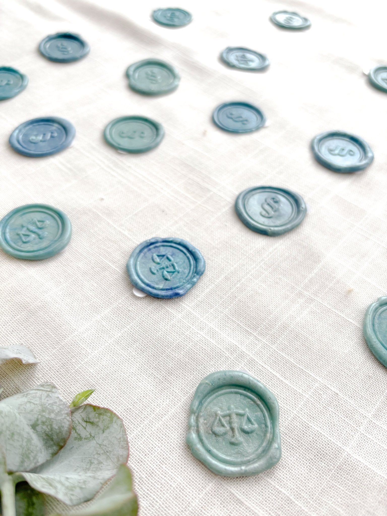 Wachssiegel „Justice Seal“ – Jura Wachssiegel mit Gerechtigkeitswaage & Paragraph