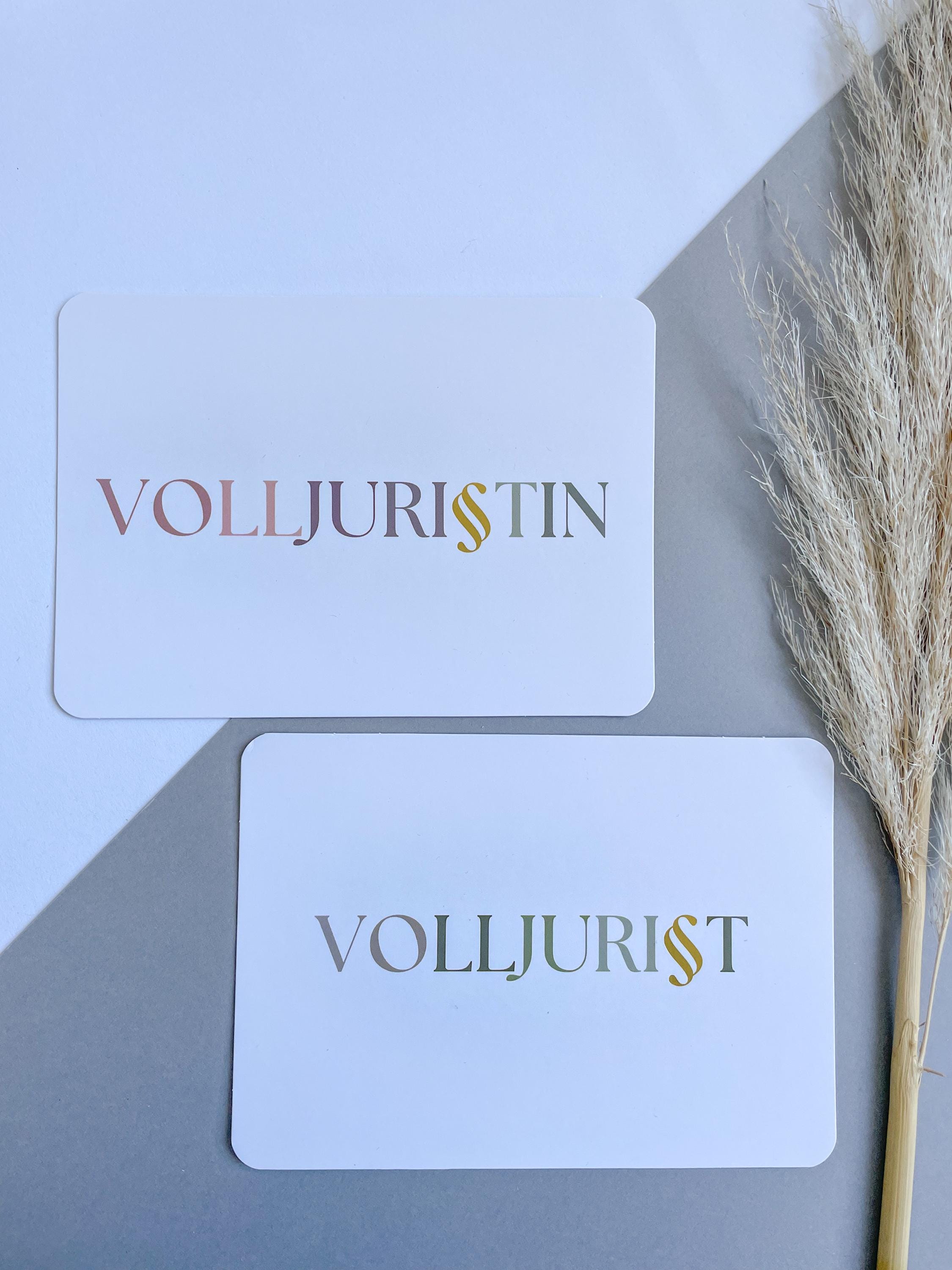 Jura Postkarte mit dem Schriftzug Volljuri§tin und Volljuri§t