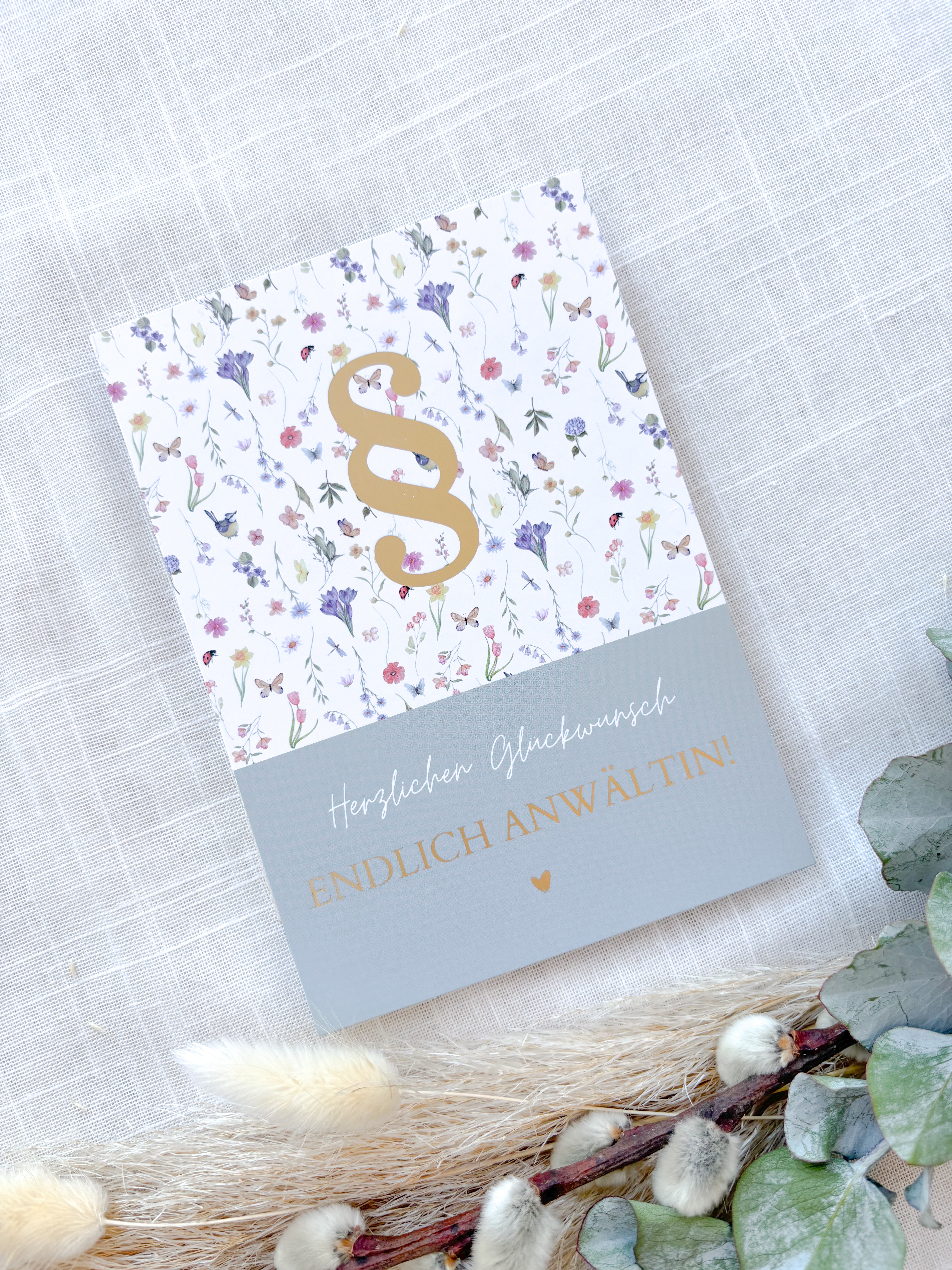 Postkarte „Endlich Anwältin“ – Jura Examensgeschenk | DIN A6 mit Goldfolie