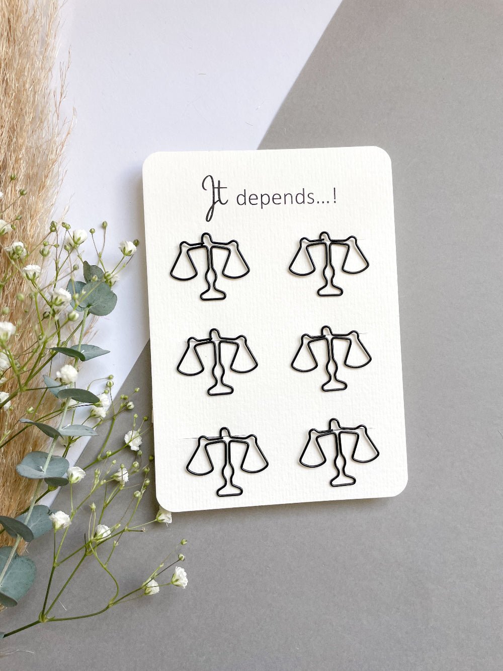 Jura Büroklammern in Waagenform aus Metall – Geschenk für Richterinnen