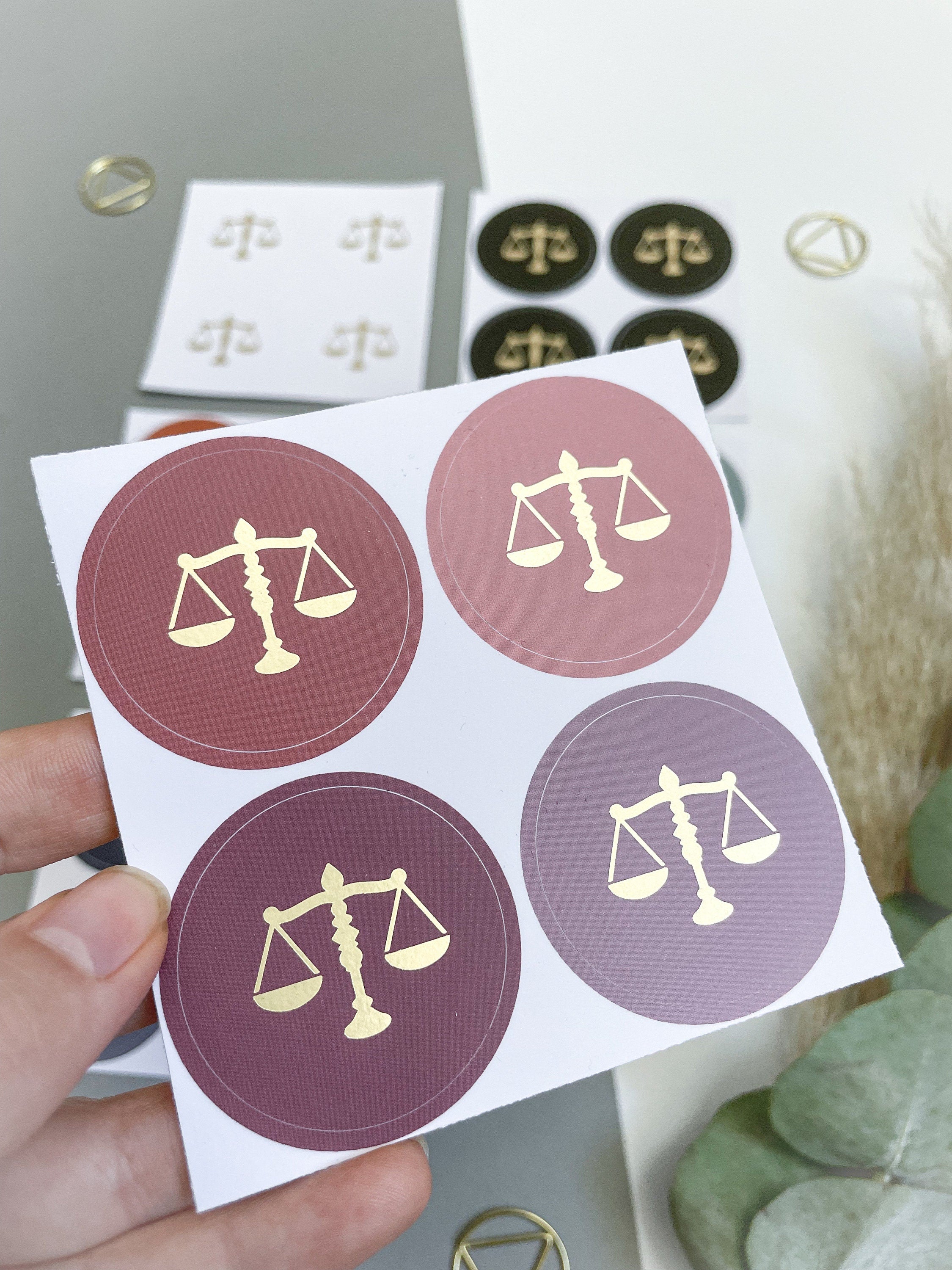 4 Aufkleber - Gerechtigkeitswaage - Rosa MIX - Geschenk für Juristen, Anwälte, Jurastudenten, Rechtswissenschaften