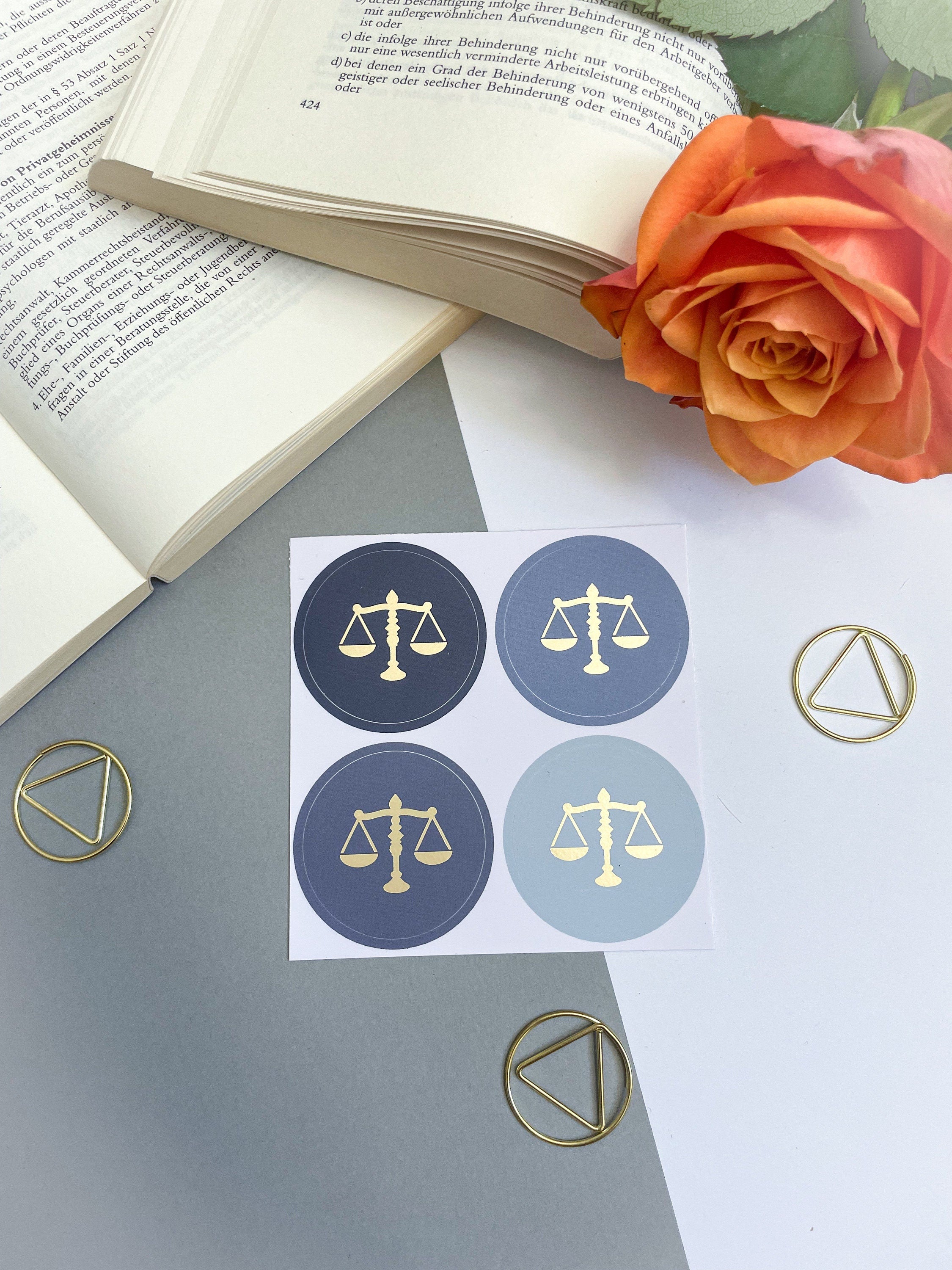 4 Aufkleber - Gerechtigkeitswaage - Blau MIX - Geschenk für Juristen, Anwälte, Jurastudenten, Rechtswissenschaften