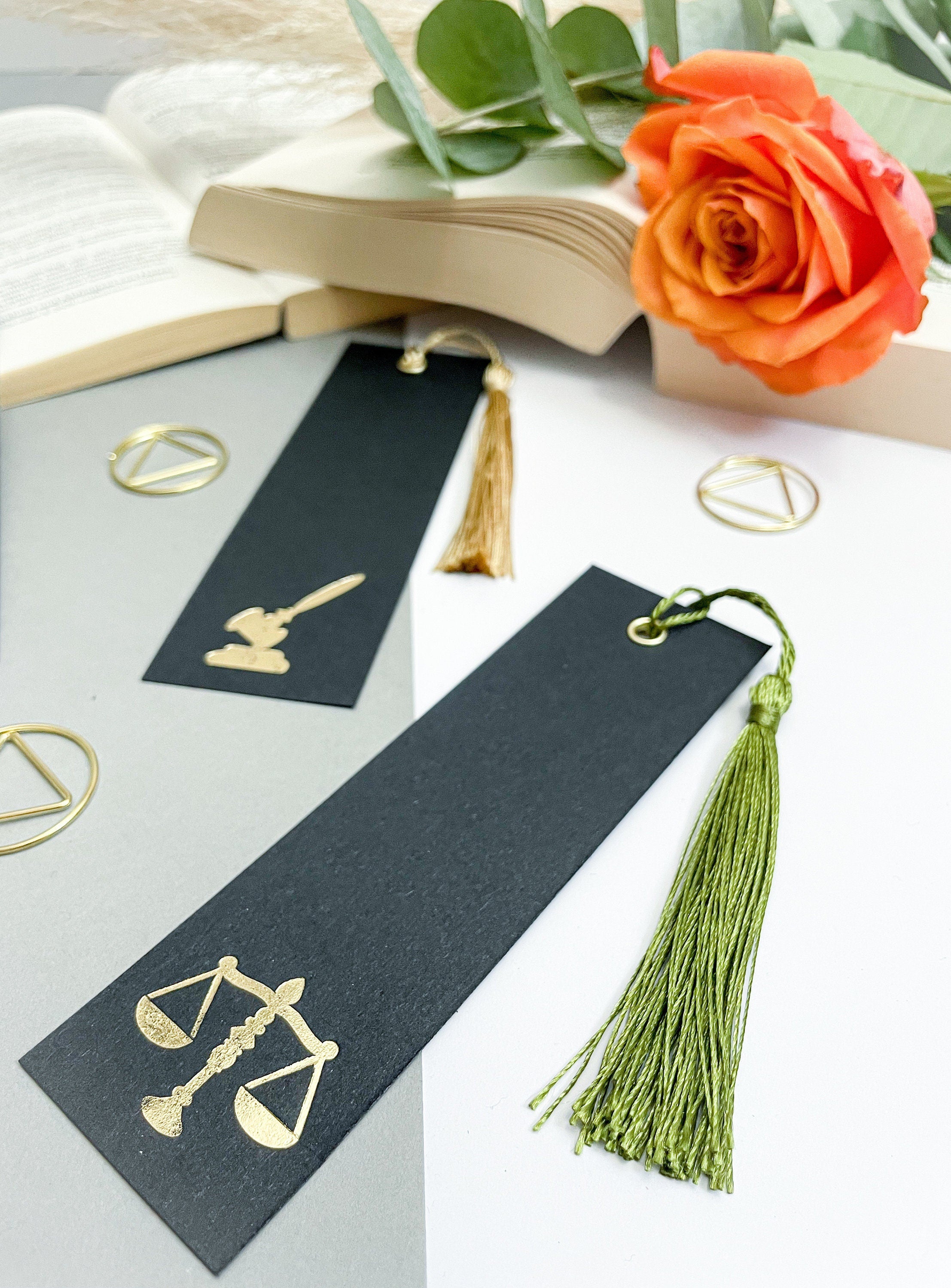 Lesezeichen Schwarz /Gold - Geschenk für Juristen, Jura, Anwälte, Jurastudenten, Richter, Rechtswissenschaften