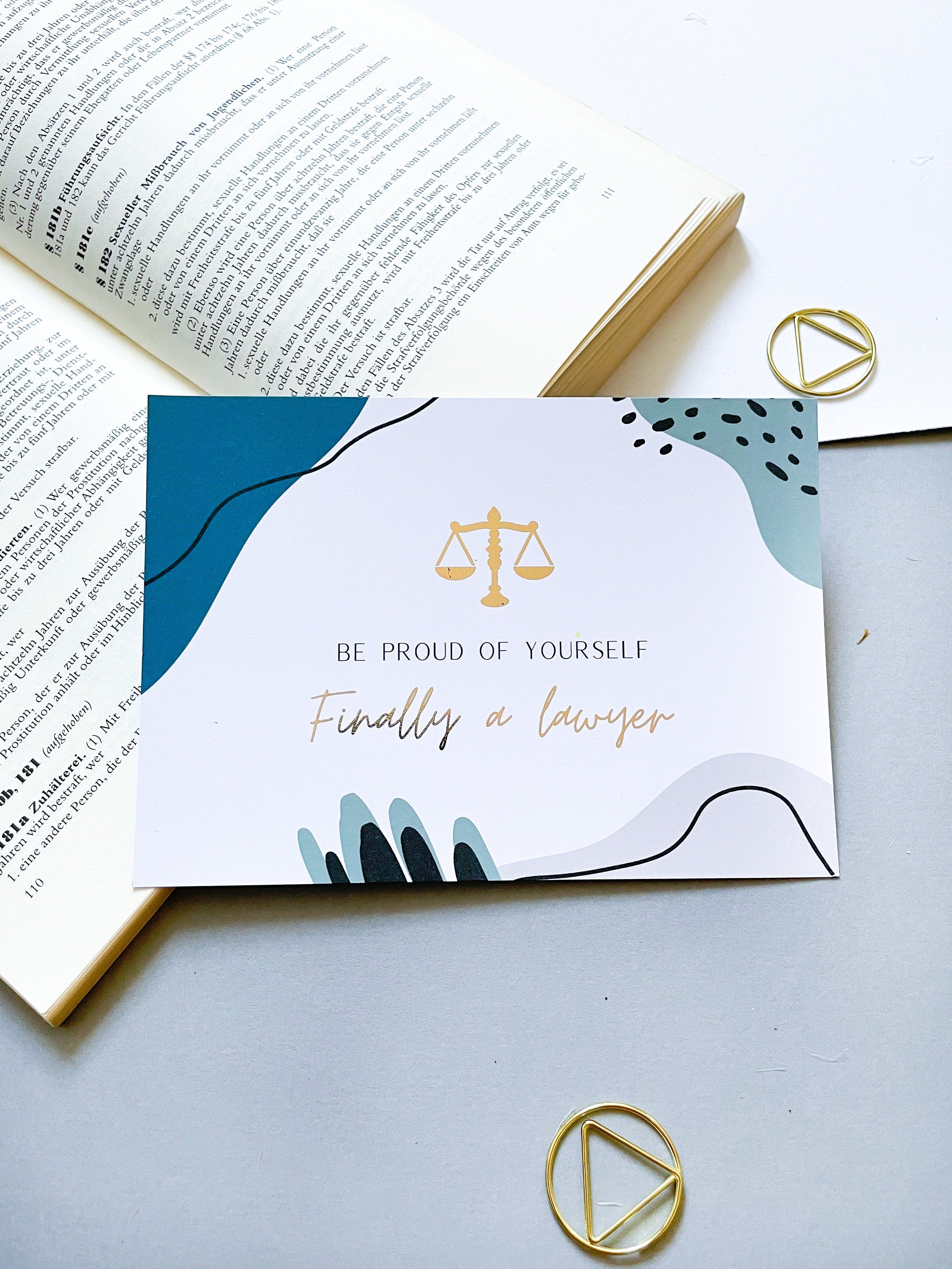 Finally a Lawyer - Legal card for newly qualified lawyers - Endlich Anwalt