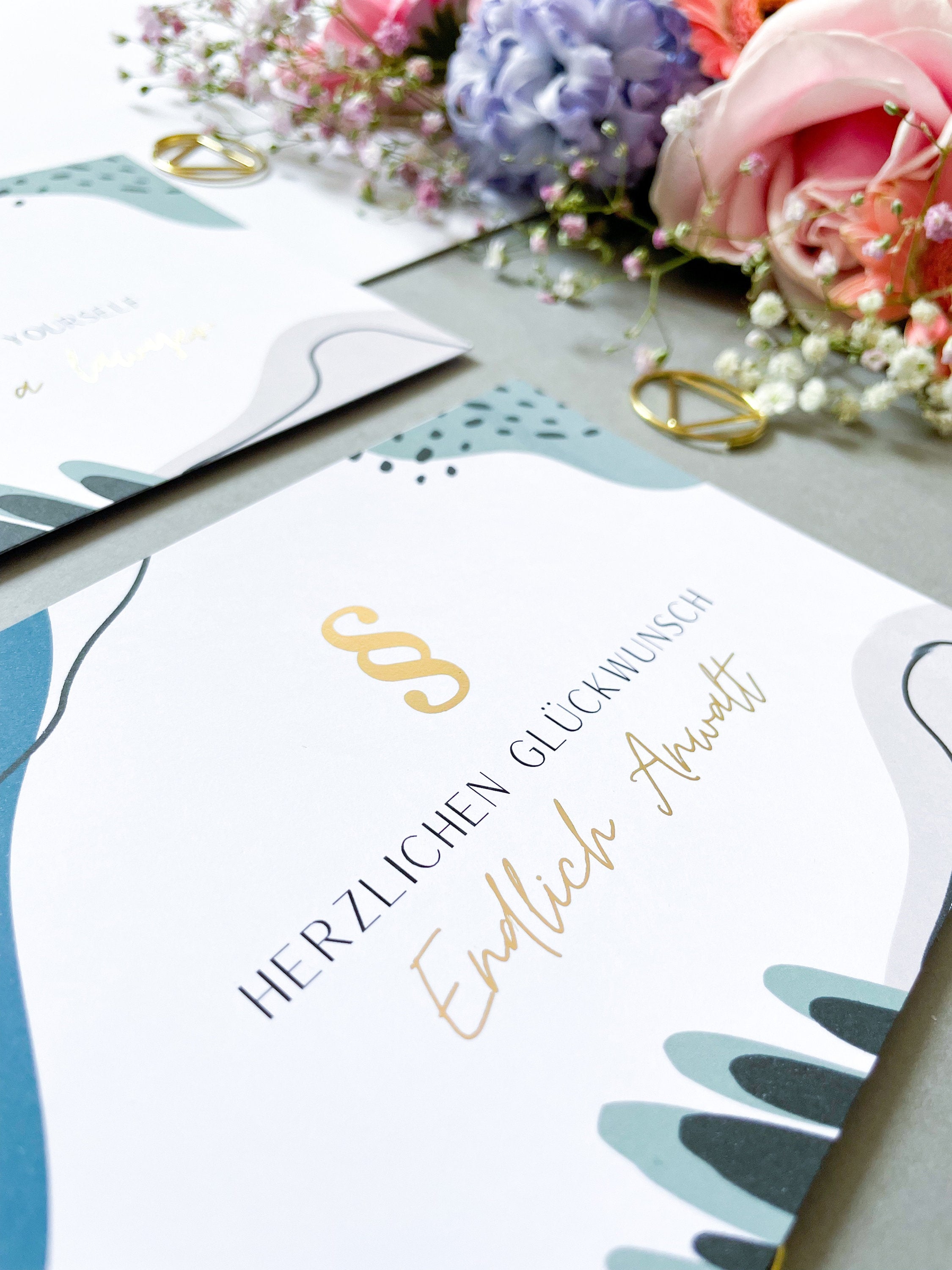 Finally a Lawyer - Legal card for newly qualified lawyers - Endlich Anwalt