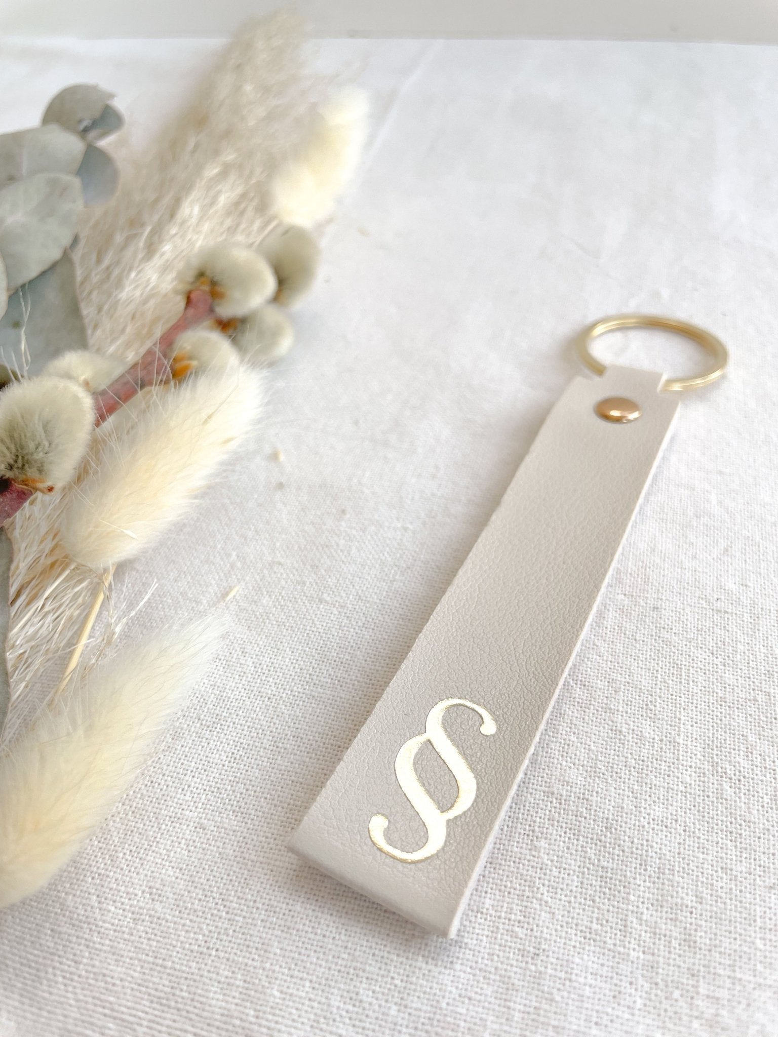 Schlüsselanhänger „Paragraph“ – Geschenk für Juristen, Anwältinnen & Studierende