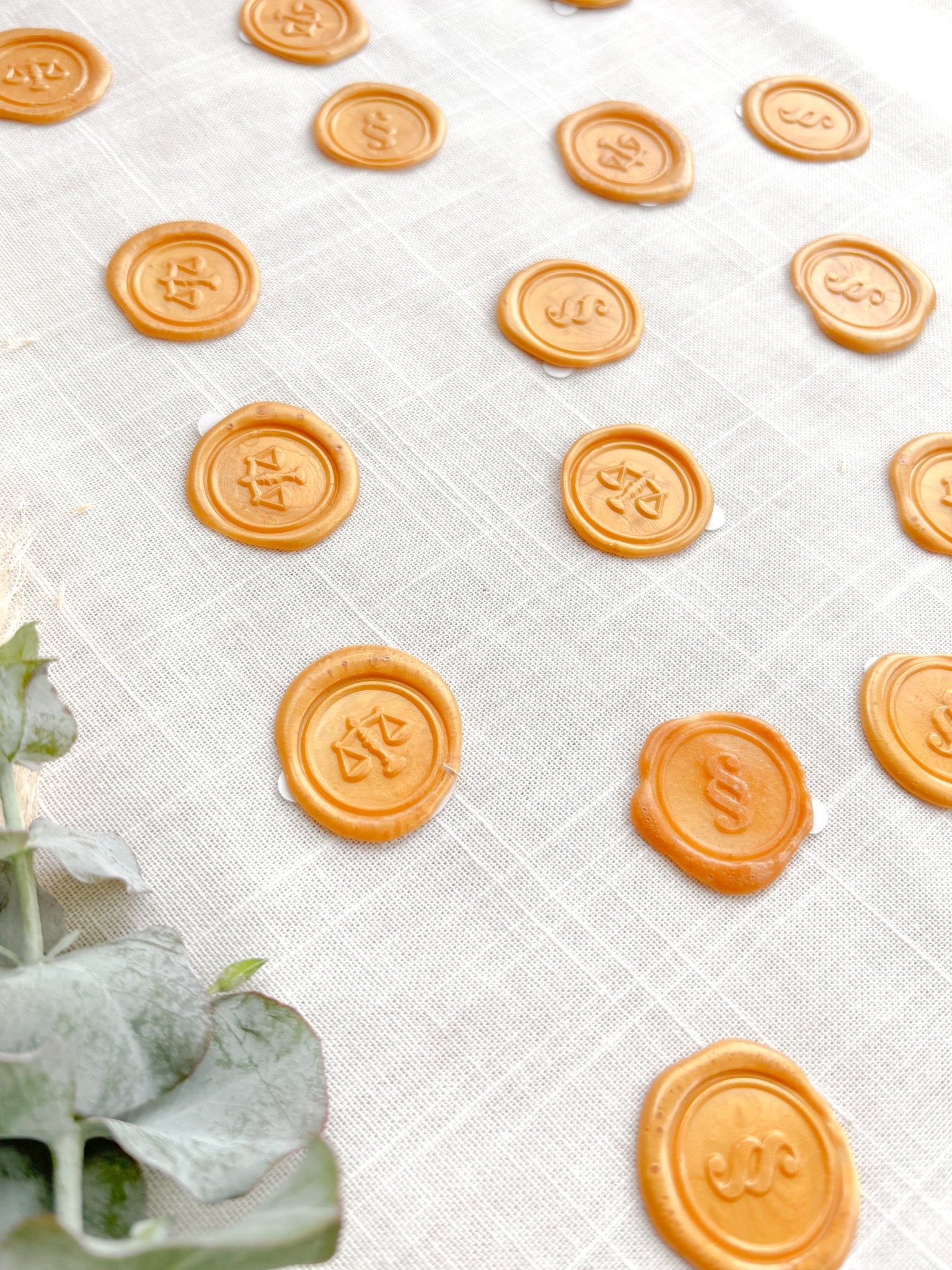 Wachssiegel „Justice Seal“ – Jura Wachssiegel mit Gerechtigkeitswaage & Paragraph